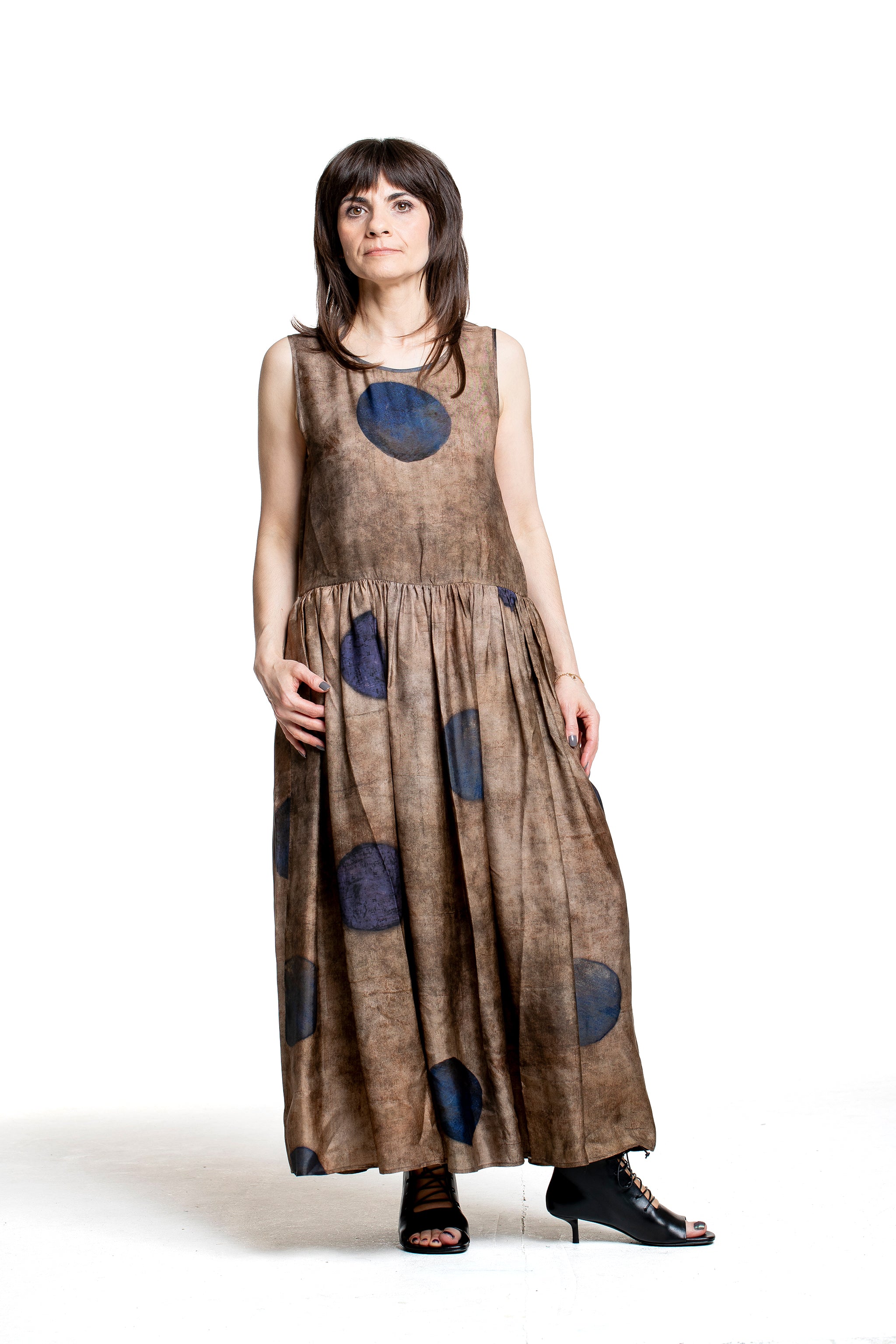 Uma Wang Ardal Dress beige blau mit weitem Rockteil Vorderansicht