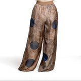 Uma Wang Pansy Pants Brown Blue mit weitem Bein - Rückansicht