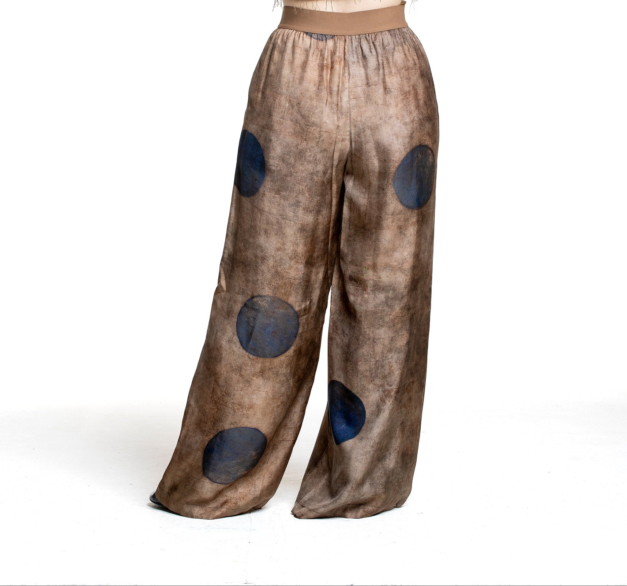 Uma Wang Pansy Pants Brown Blue mit weitem Bein - Rückansicht