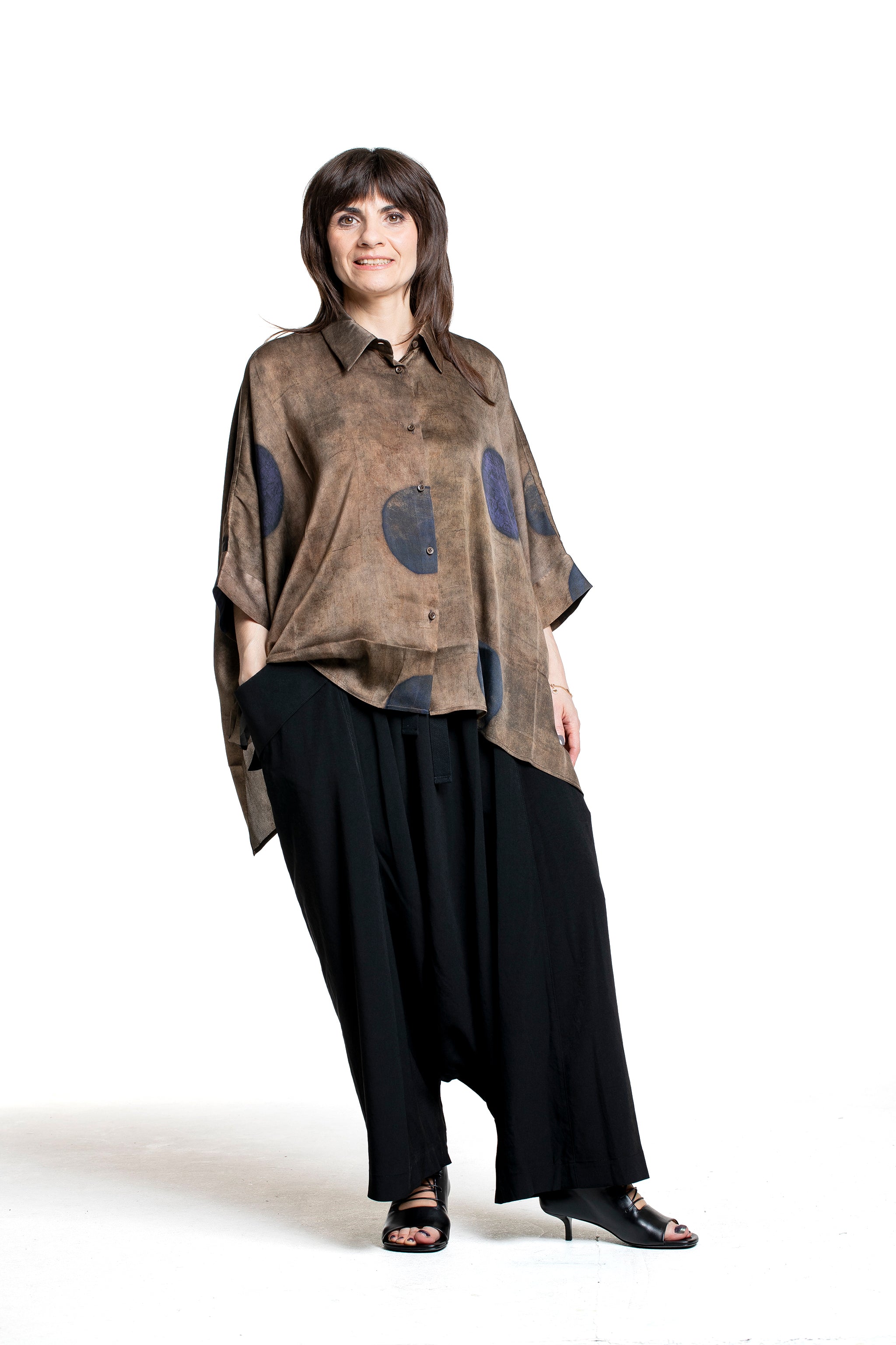 Uma Wang Damen Bluse mit Punkten braun/blau 
