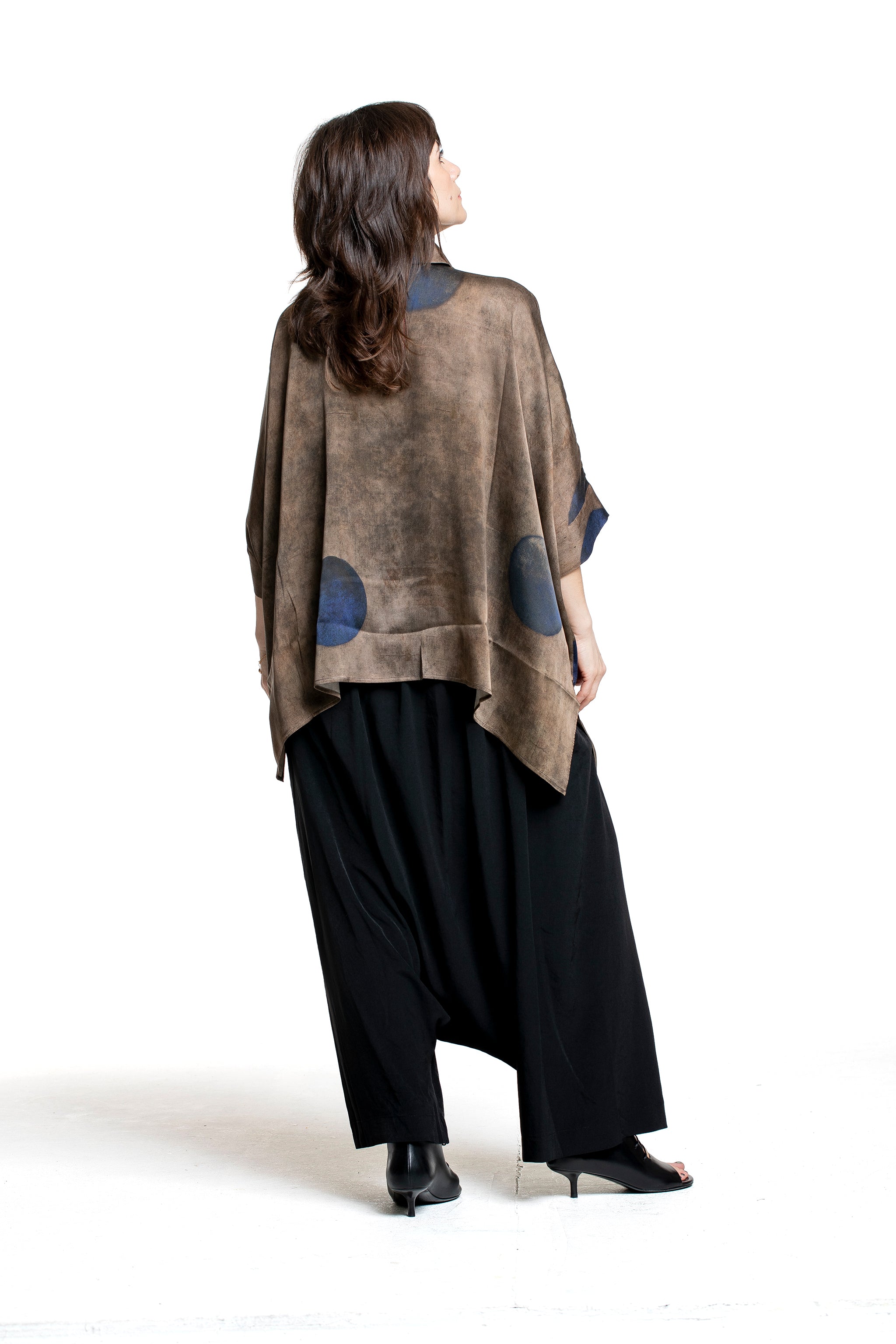 Uma Wang Damen Bluse mit Punkten braun/blau Rückansicht