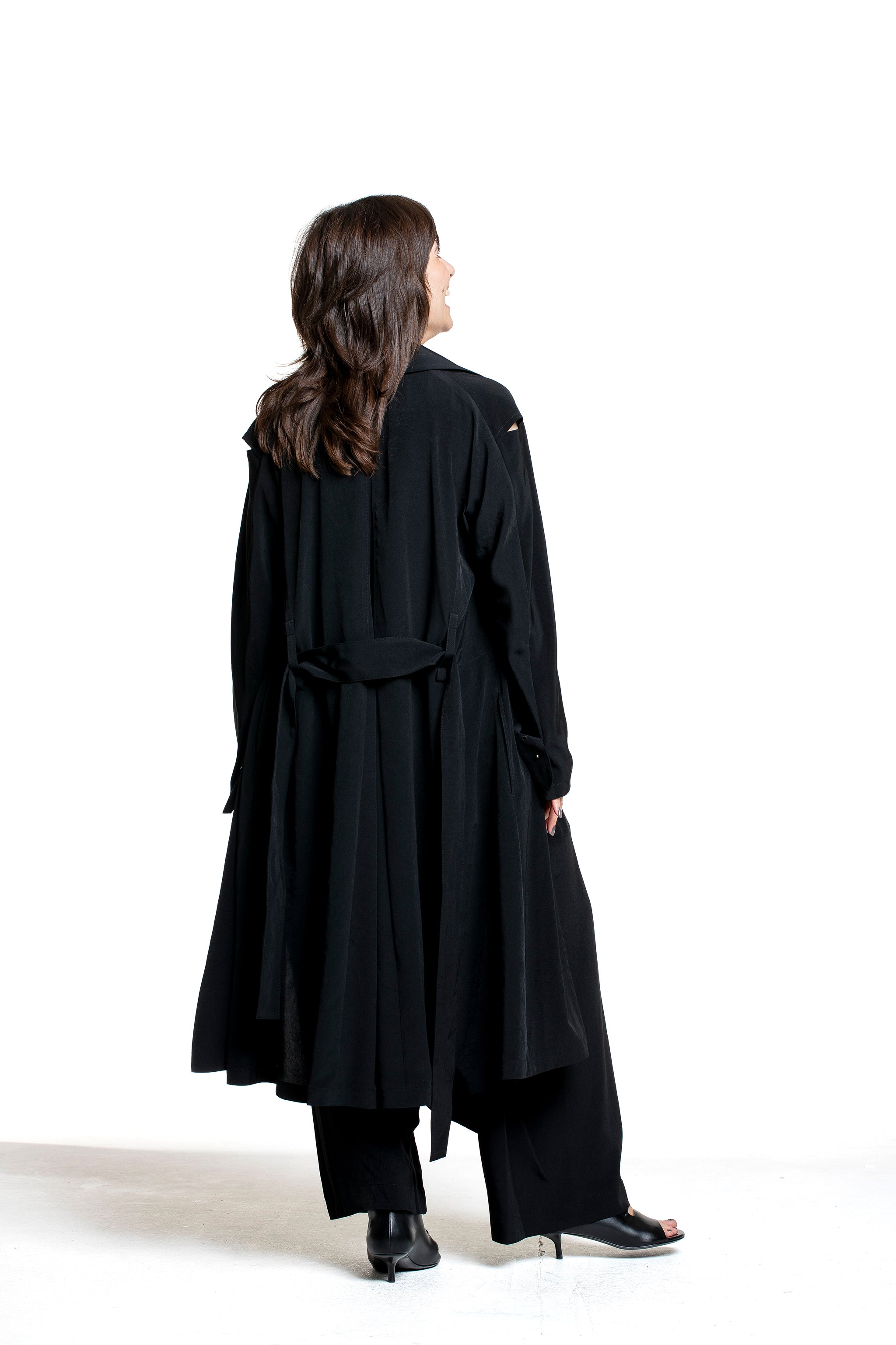 Yohji Yamamoto Damen Wickelmantel mit Gürtel schwarz Rückansicht