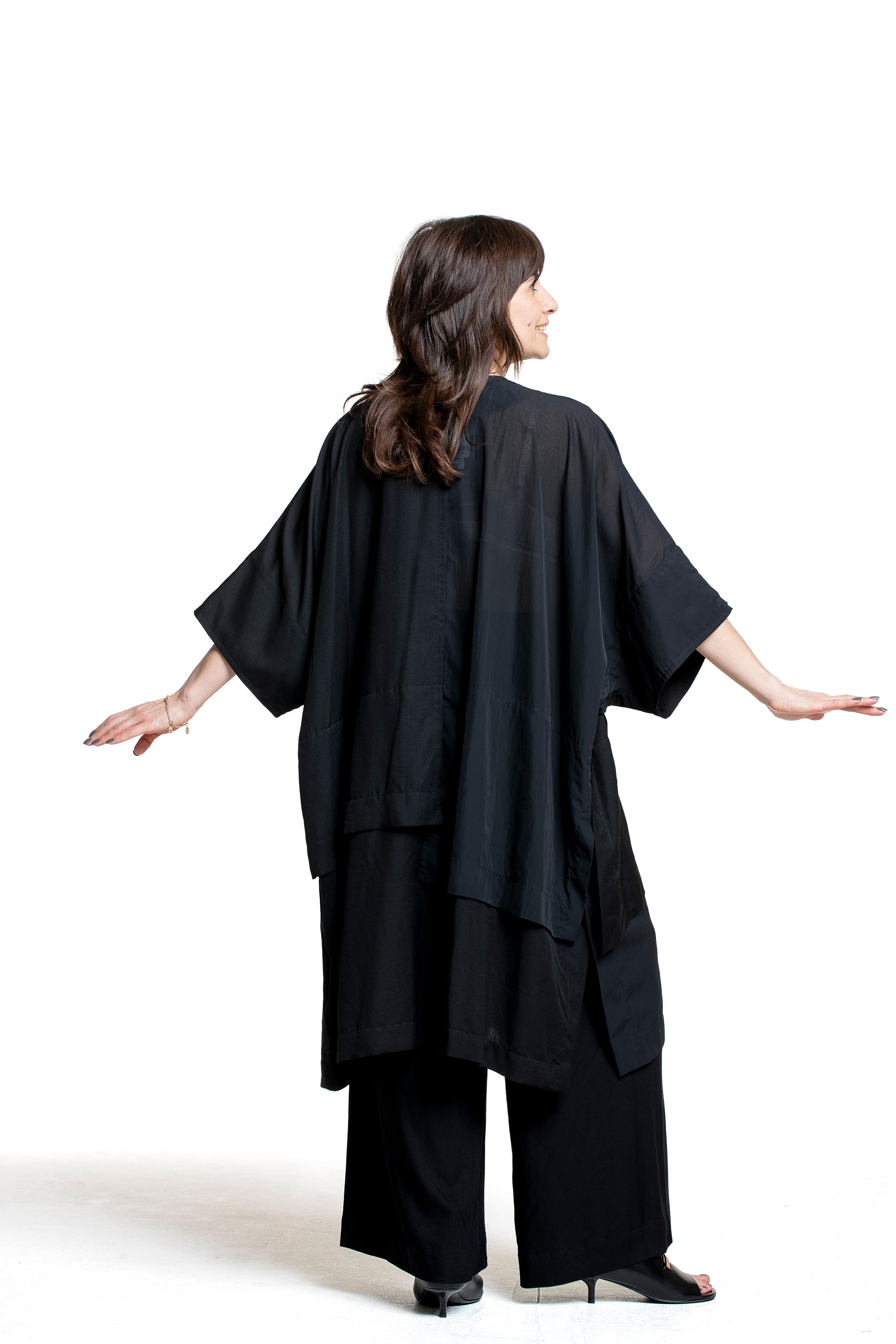 Yohji Yamamoto Damen Mantel mit Außentaschen schwarz Rückansicht
