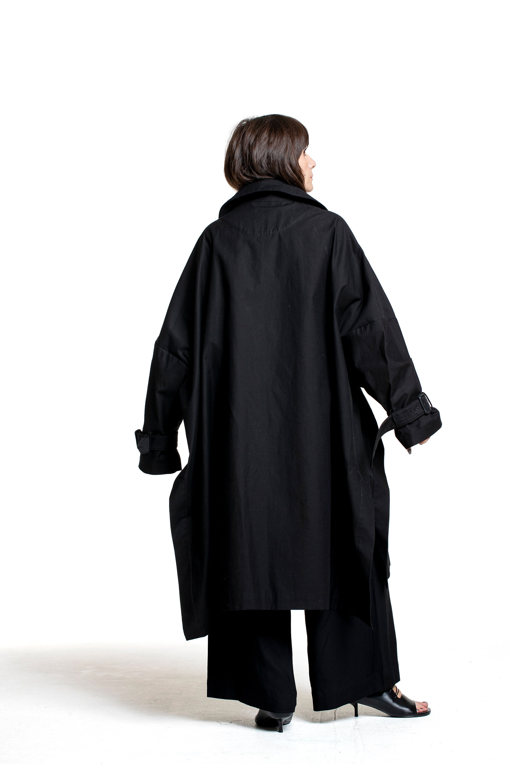 Yohji Yamamoto Damen Oversize Mantel schwarz Rückansicht