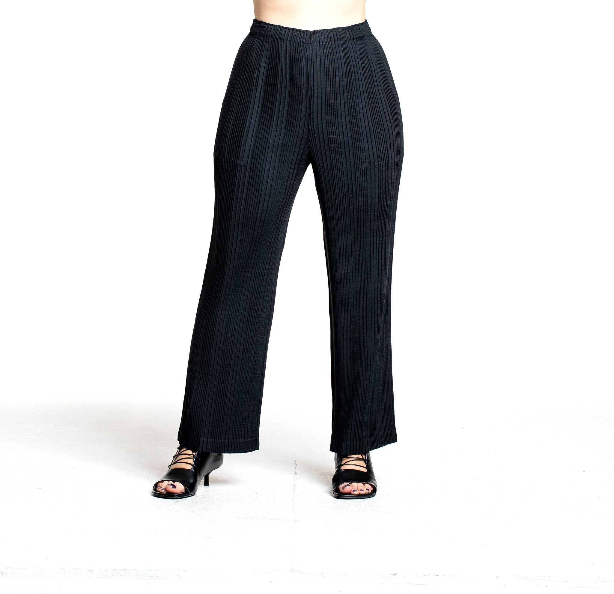 Issey Miyake Damen Plissee Hose LINEN LIKE RIB PLEATS schwarz