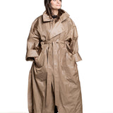 Issey Miyake Damen Avantgarde Mantel AERIAL STEEL beige