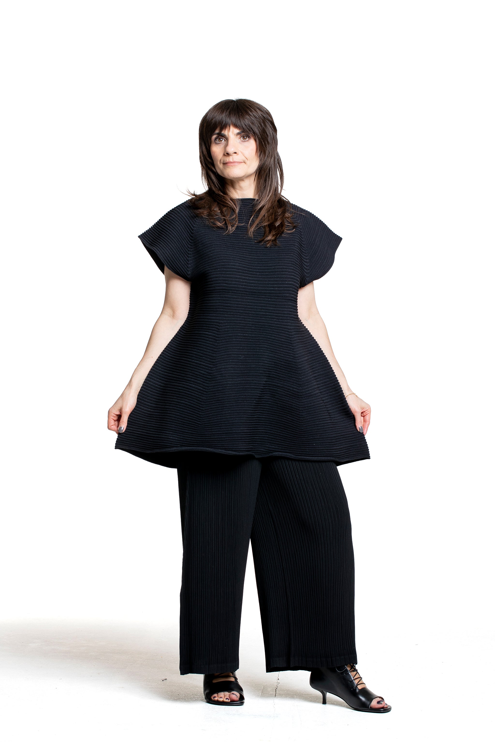 Issey Miyake Damen Avantgarde Top CORRUGATED KNIT schwarz