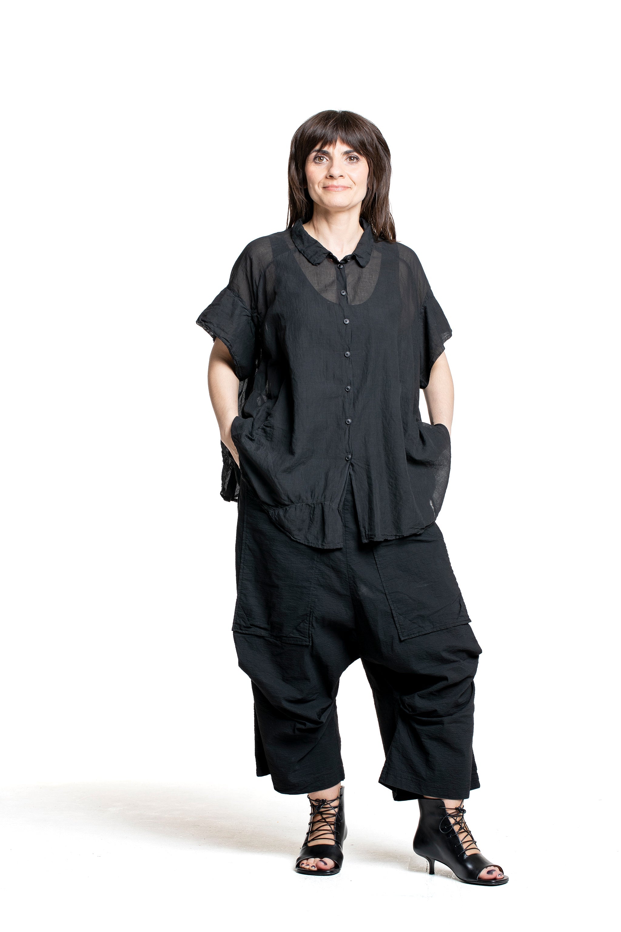 Rundholz Damen Kurzarm Bluse schwarz Frontansicht