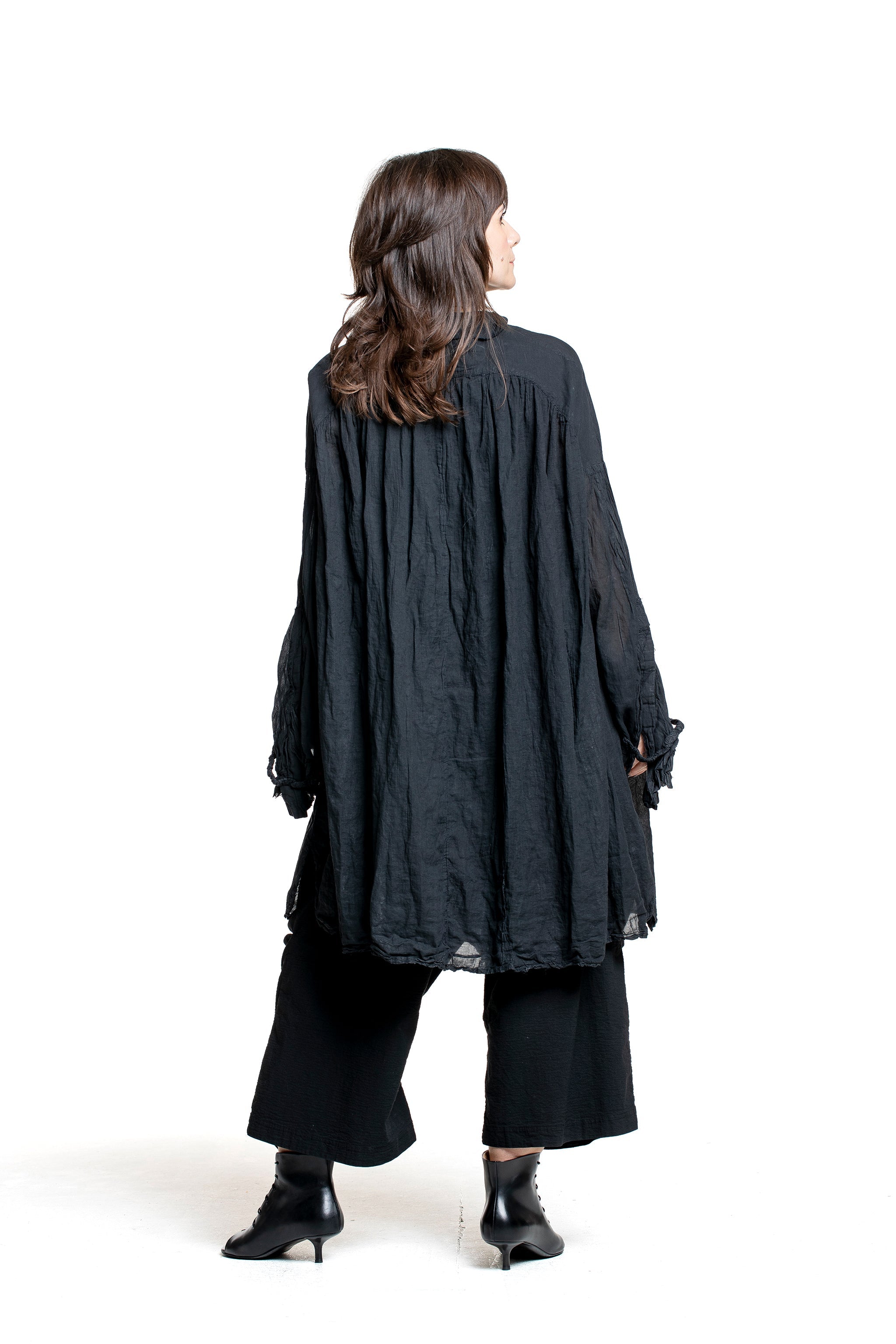 Rundholz DIP Damen Kleid schwarz glänzend Rückansicht
