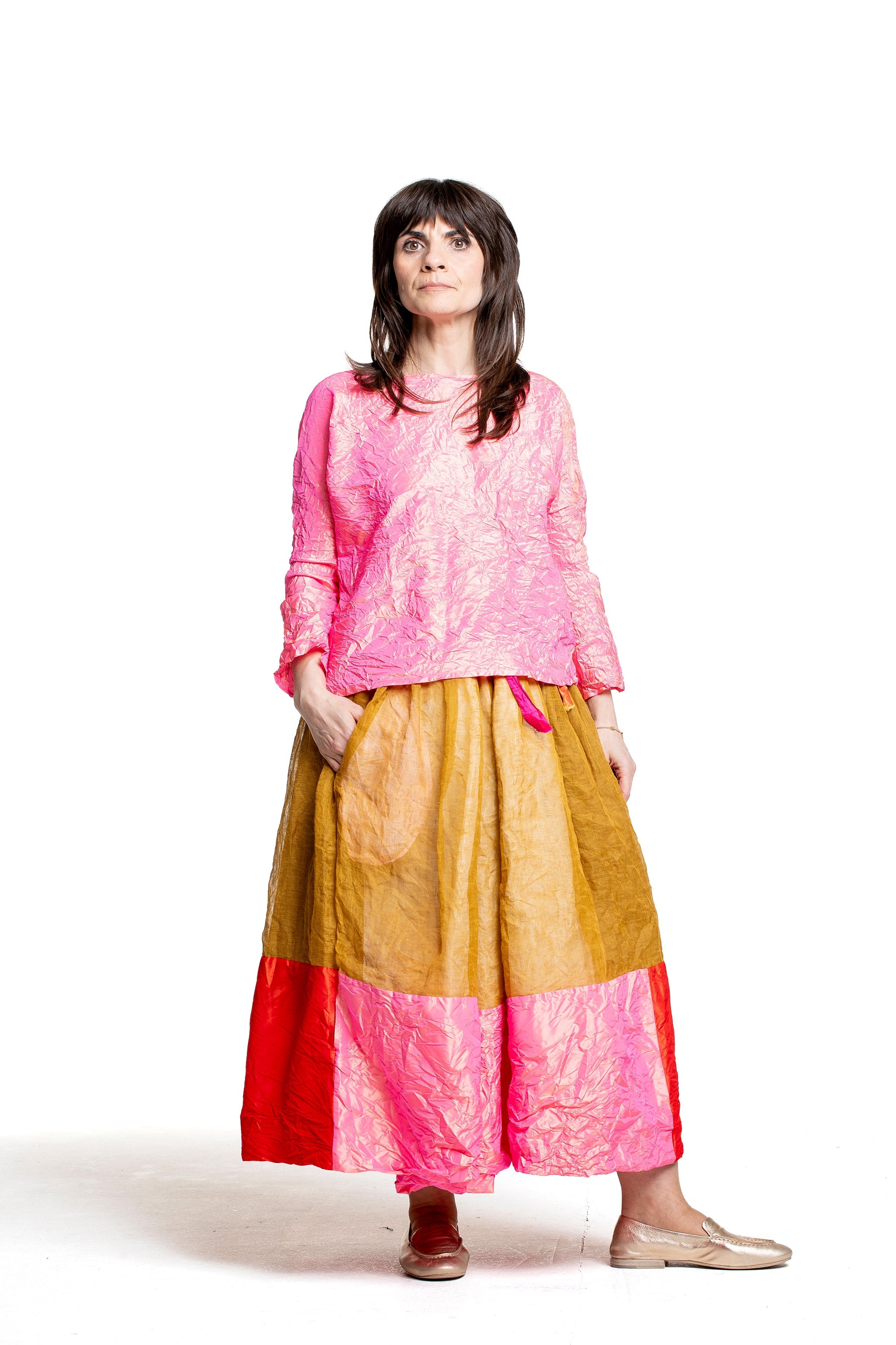 Daniela Gregis Damen Seidenbluse fuchsia-safran – Frontansicht im Styling