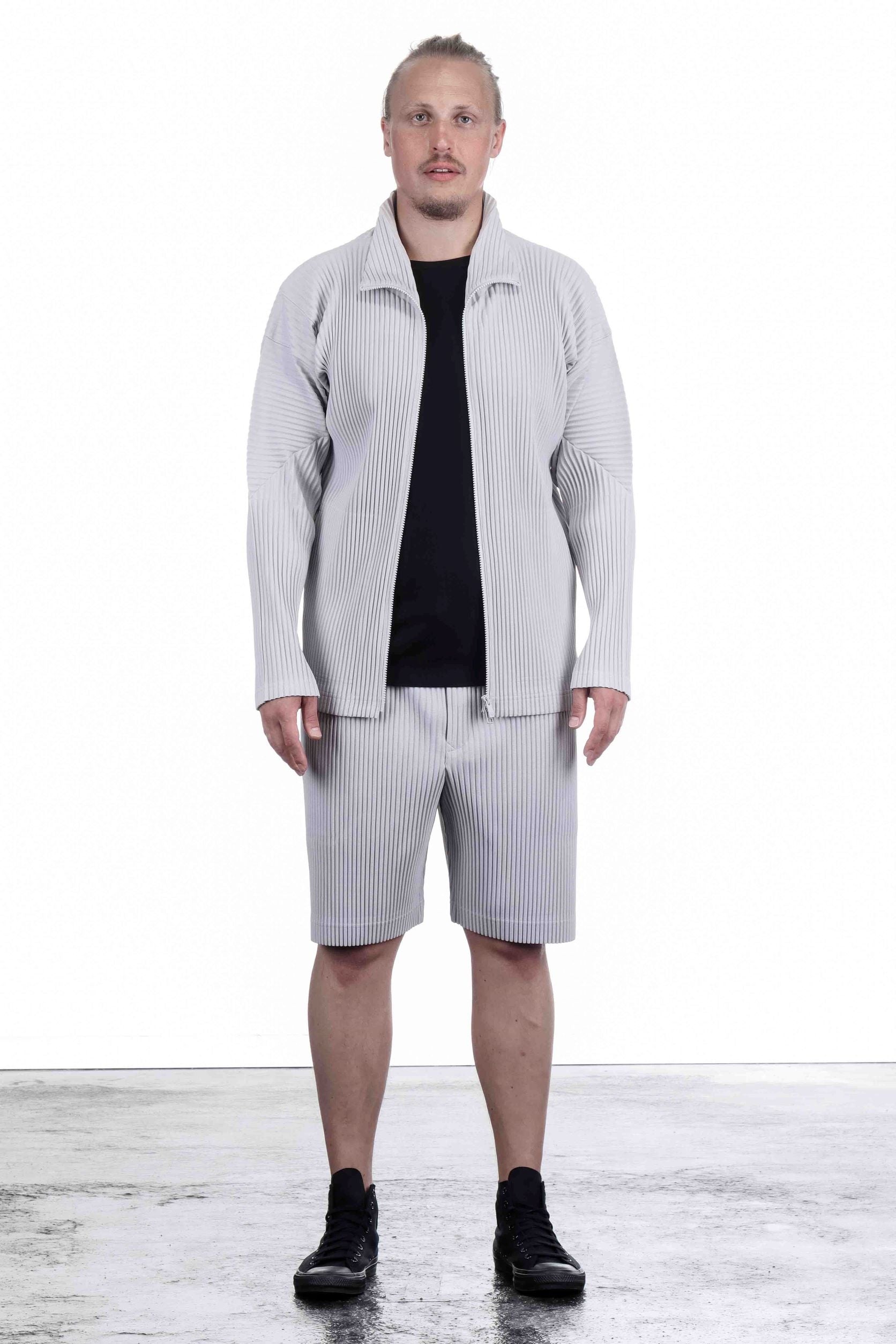 Homme Plissé Issey Miyake Herren Blouson mit Reißverschluss Grau