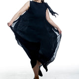 Issey Miyake Kleid – Bewegung im Stoff, kunstvolle Plissierung