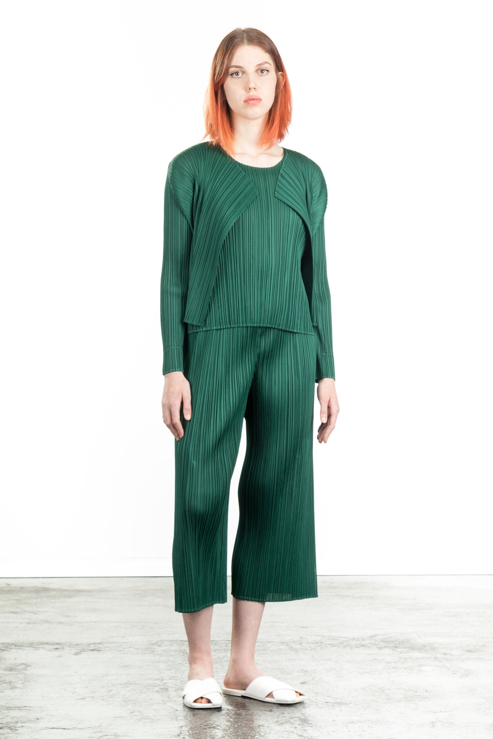Pleats Please Issey Miyake Damen Plissee Cardigan grün