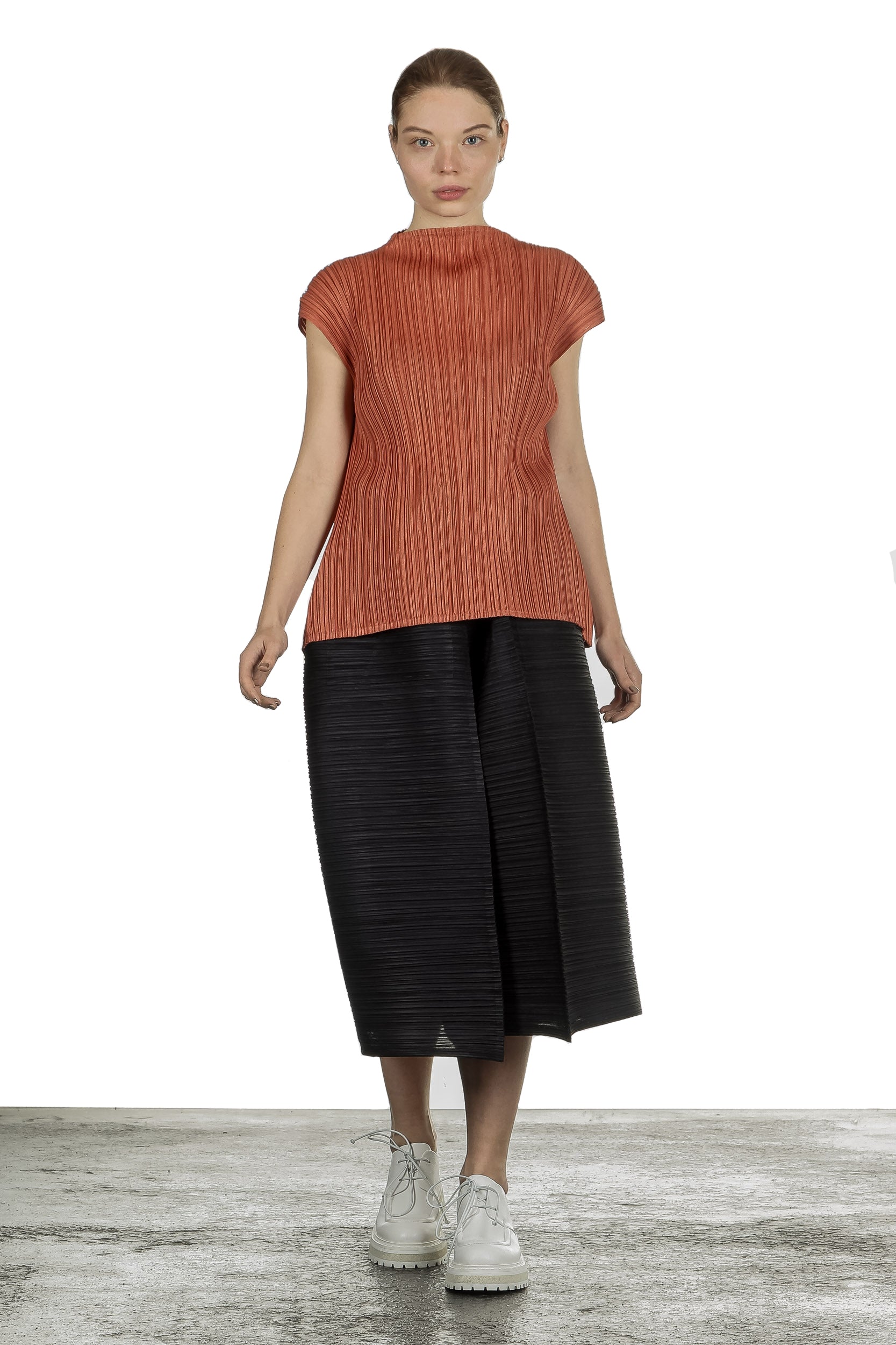 Pleats Please Issey Miyake Plissee Top kupfer