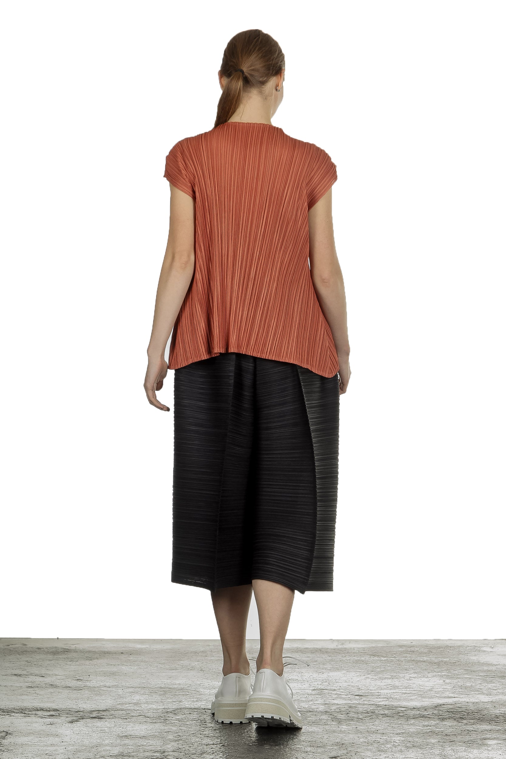 Pleats Please Issey Miyake Plissee Top kupfer