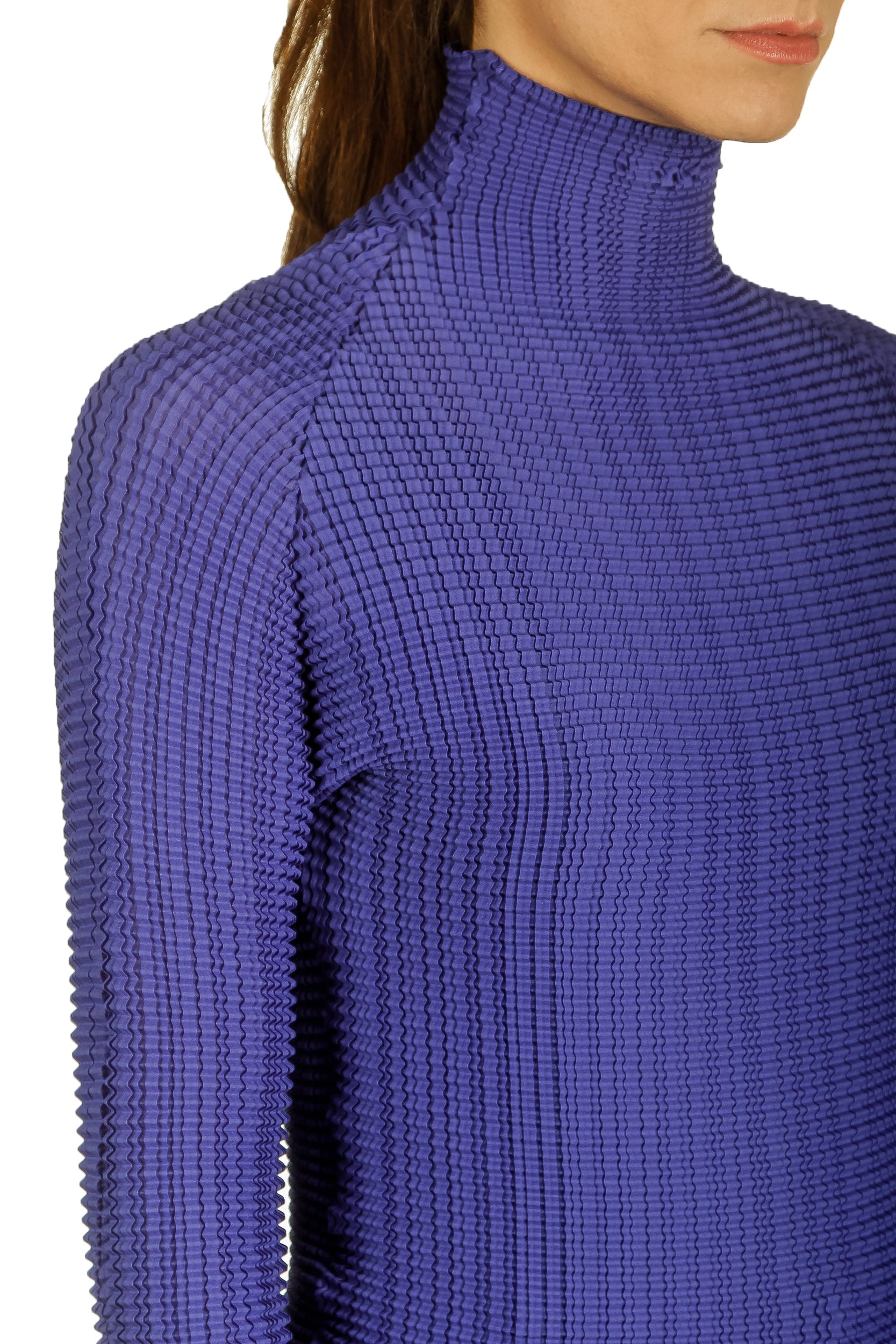 Issey Miyake Damen Avantgarde Plissé Langarm Shirt mit Stehkragen blau