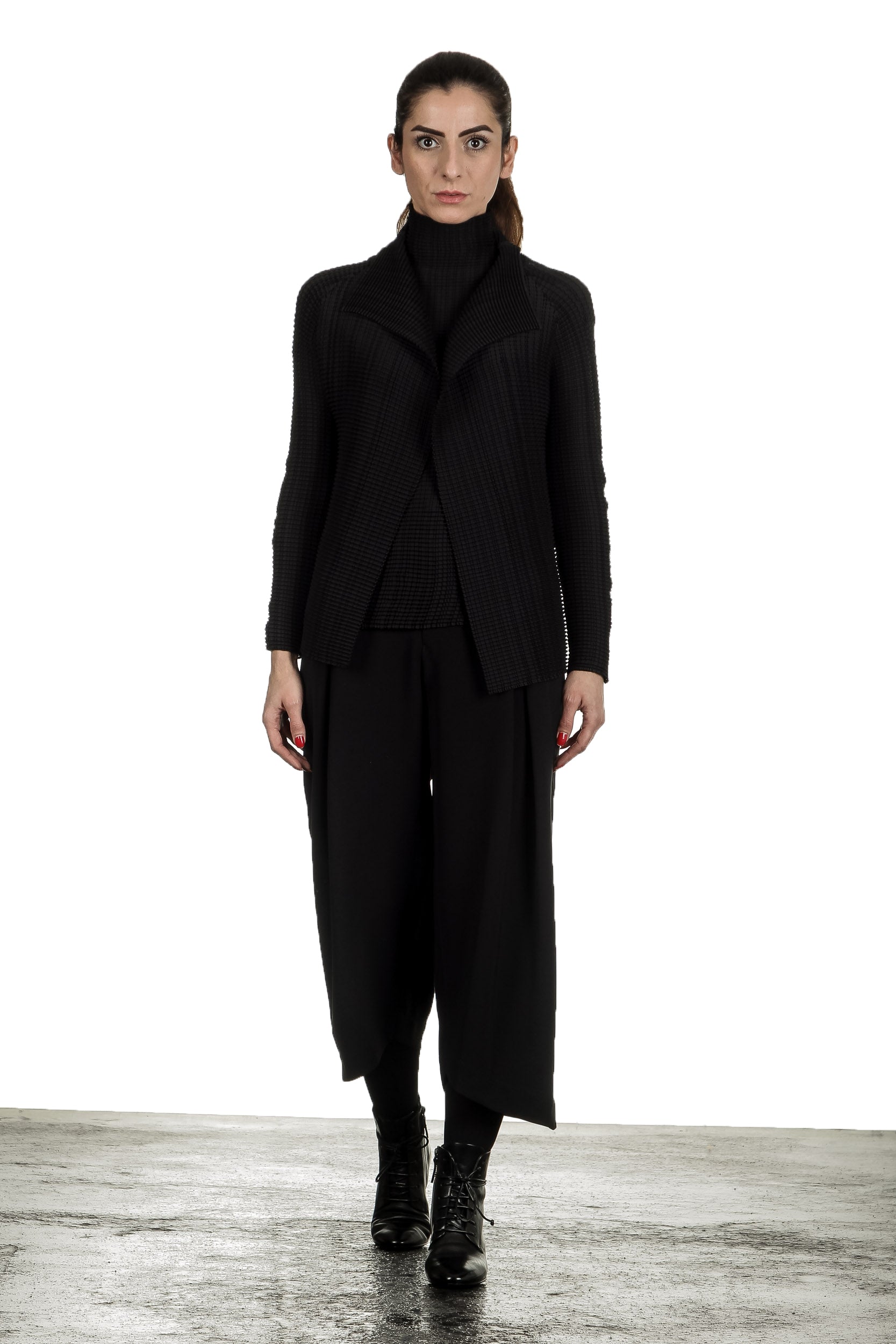 Issey Miyake Plissee Cardigan schwarz