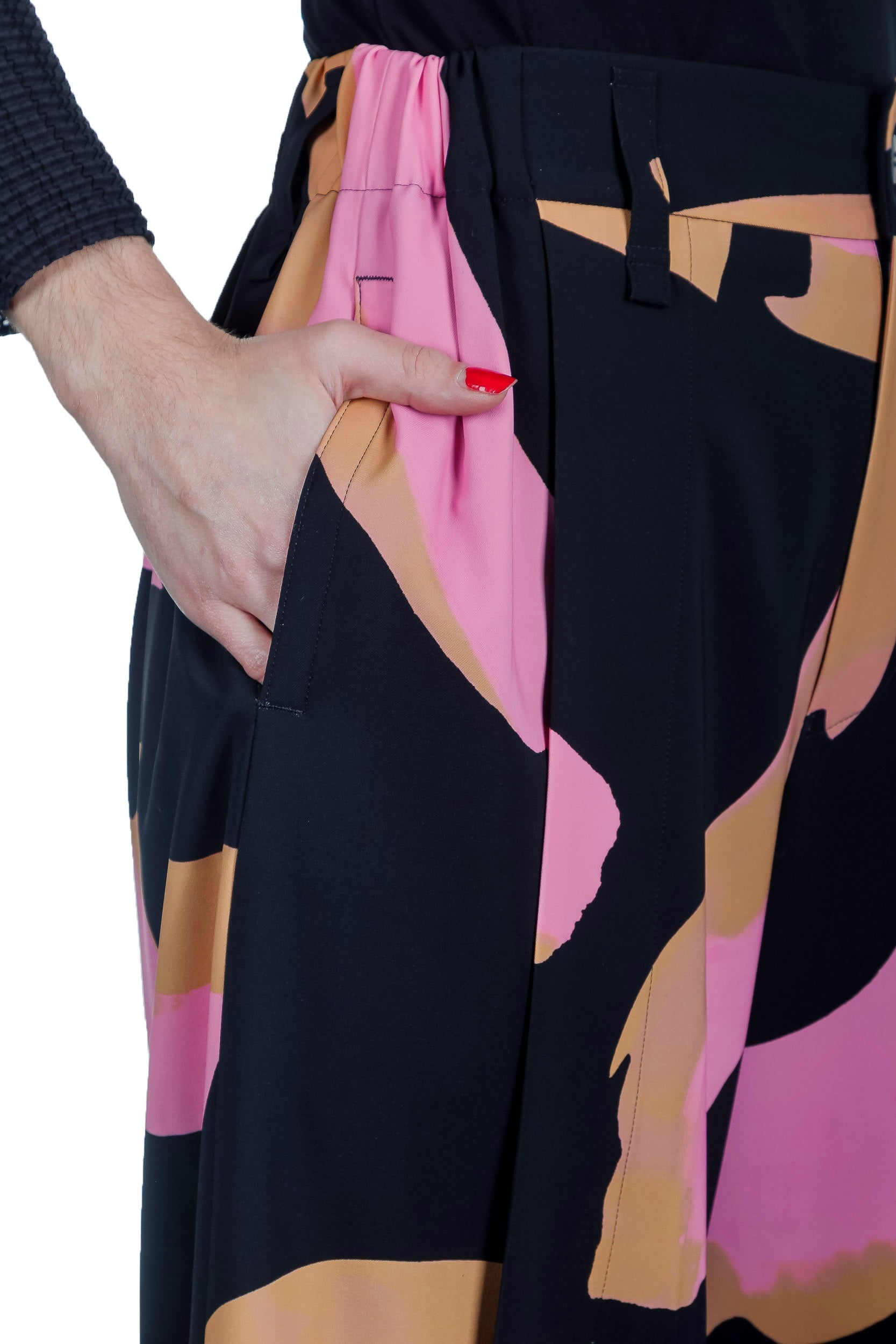Issey Miyake Avantgarde Damen Hose mit Print mehrfarbig