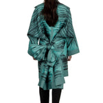 Issey Miyake Damen geflochtener Oversized Mantel türkis