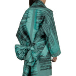Issey Miyake Damen geflochtener Oversized Mantel türkis