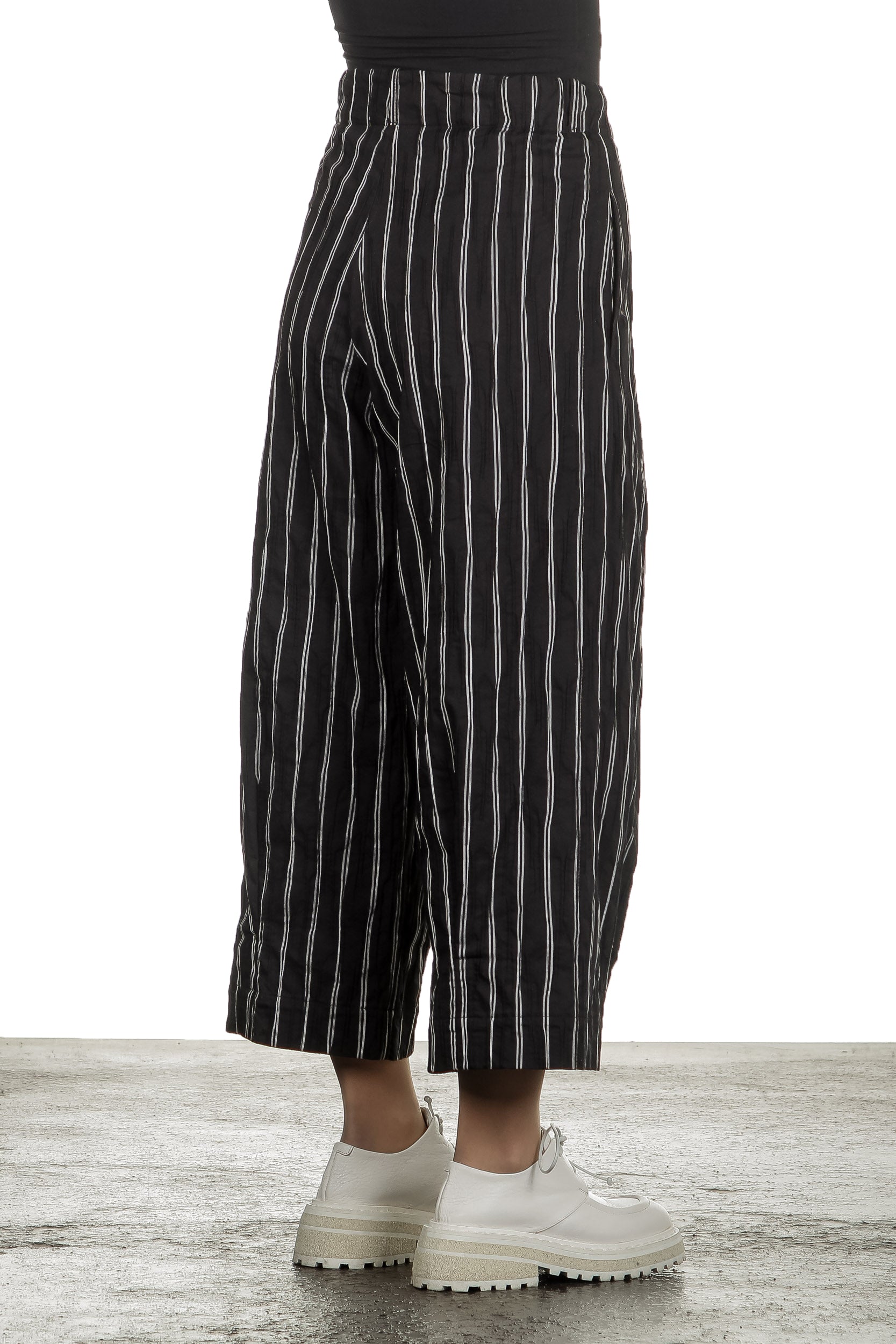 Yukai Damen Culotte Hose mit Streifen schwarz