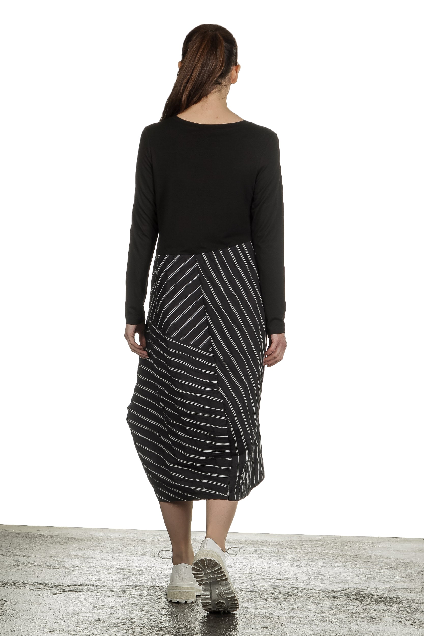 Yukai Damen Kleid Asymetrisch mit Streifen schwarz