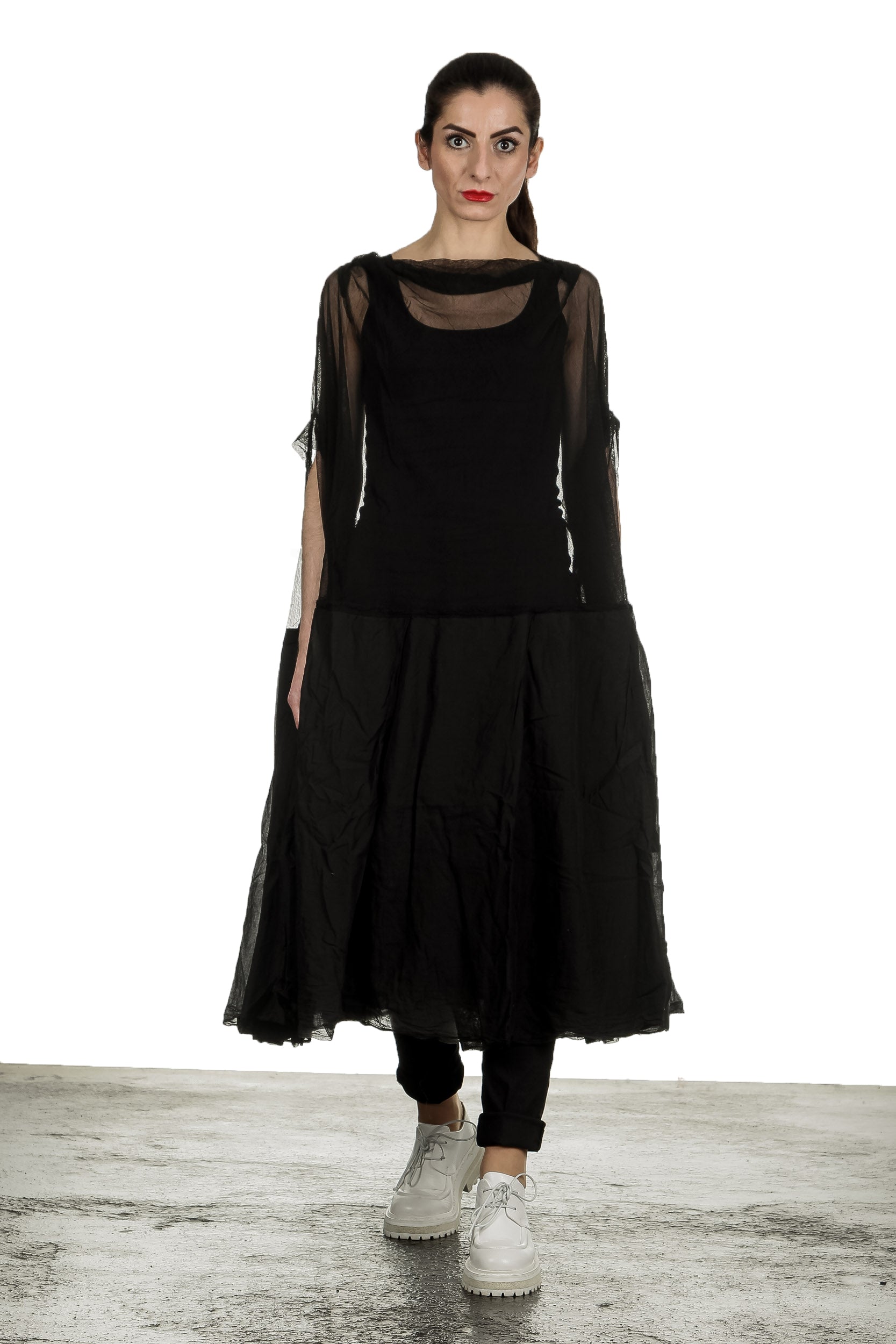 Rundholz Dip Damen Oversized Tüllkleid mit Volants schwarz