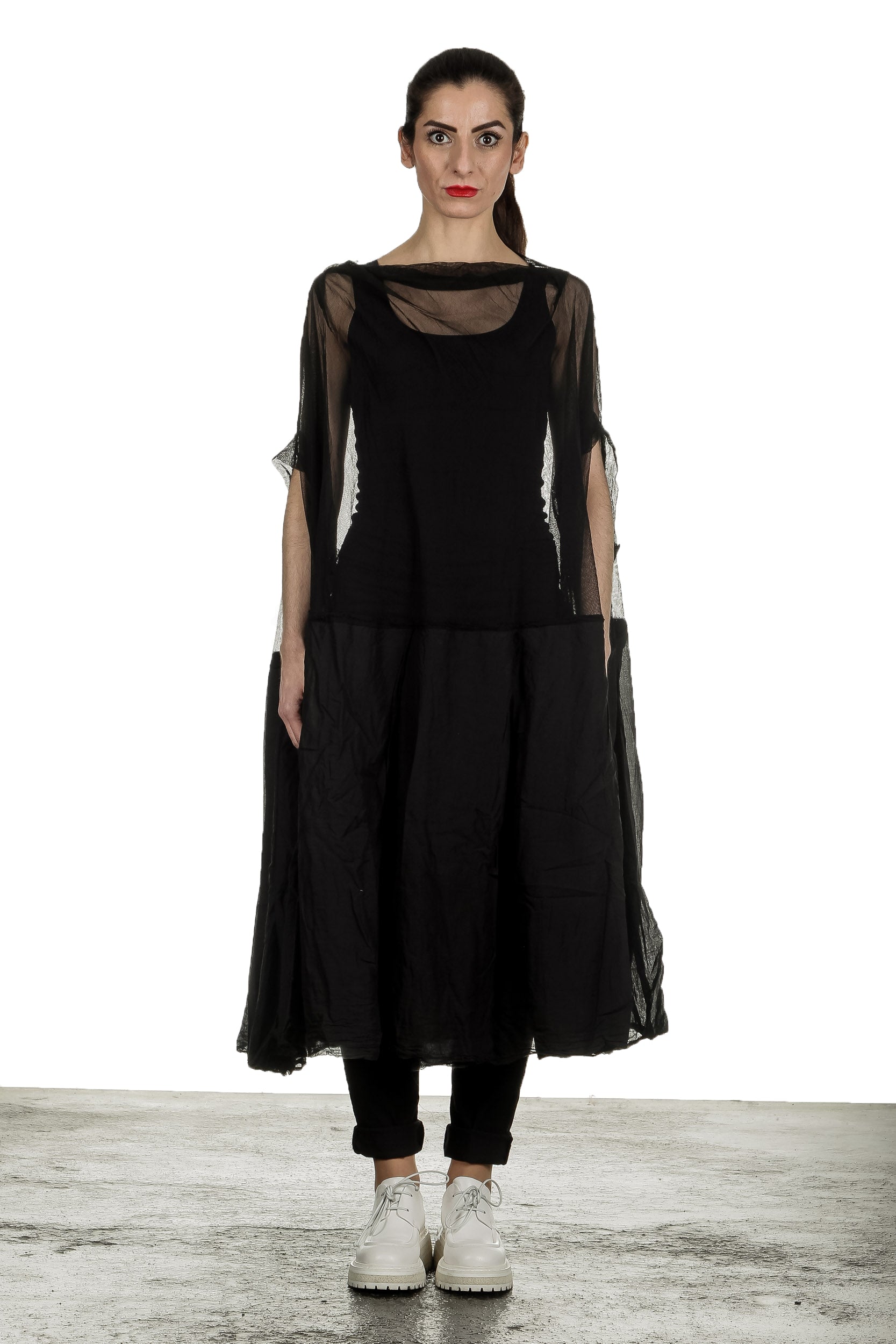 Rundholz Dip Damen Oversized Tüllkleid mit Volants schwarz