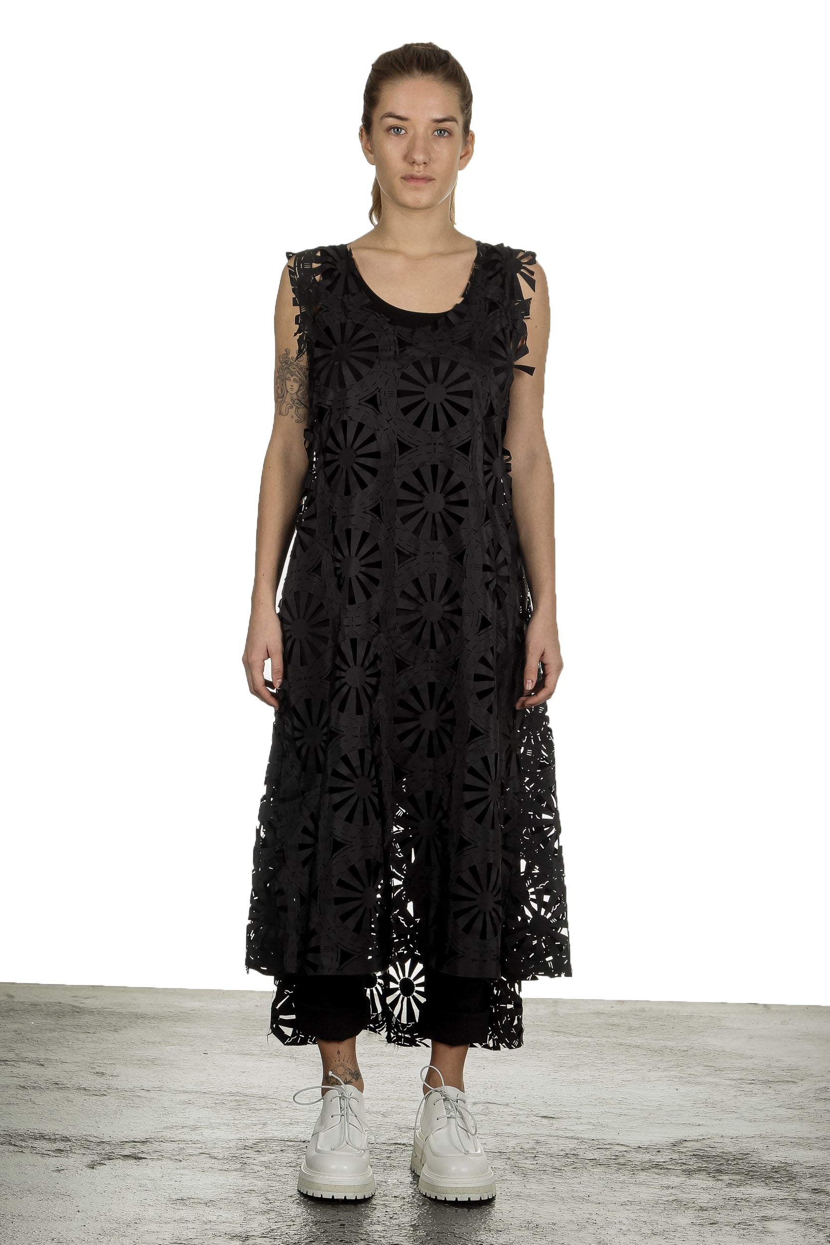 Rundholz Damen Wickelkleid in Midi-Länge schwarz