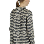 813 Ottotredici Damen Bluse mit Print aus Seide mehrfarbig