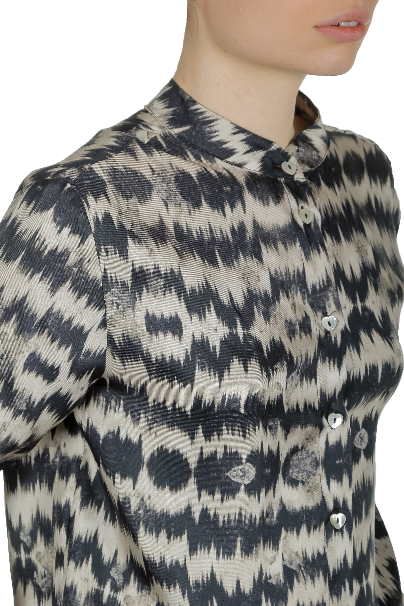 813 Ottotredici Damen Bluse mit Print aus Seide mehrfarbig