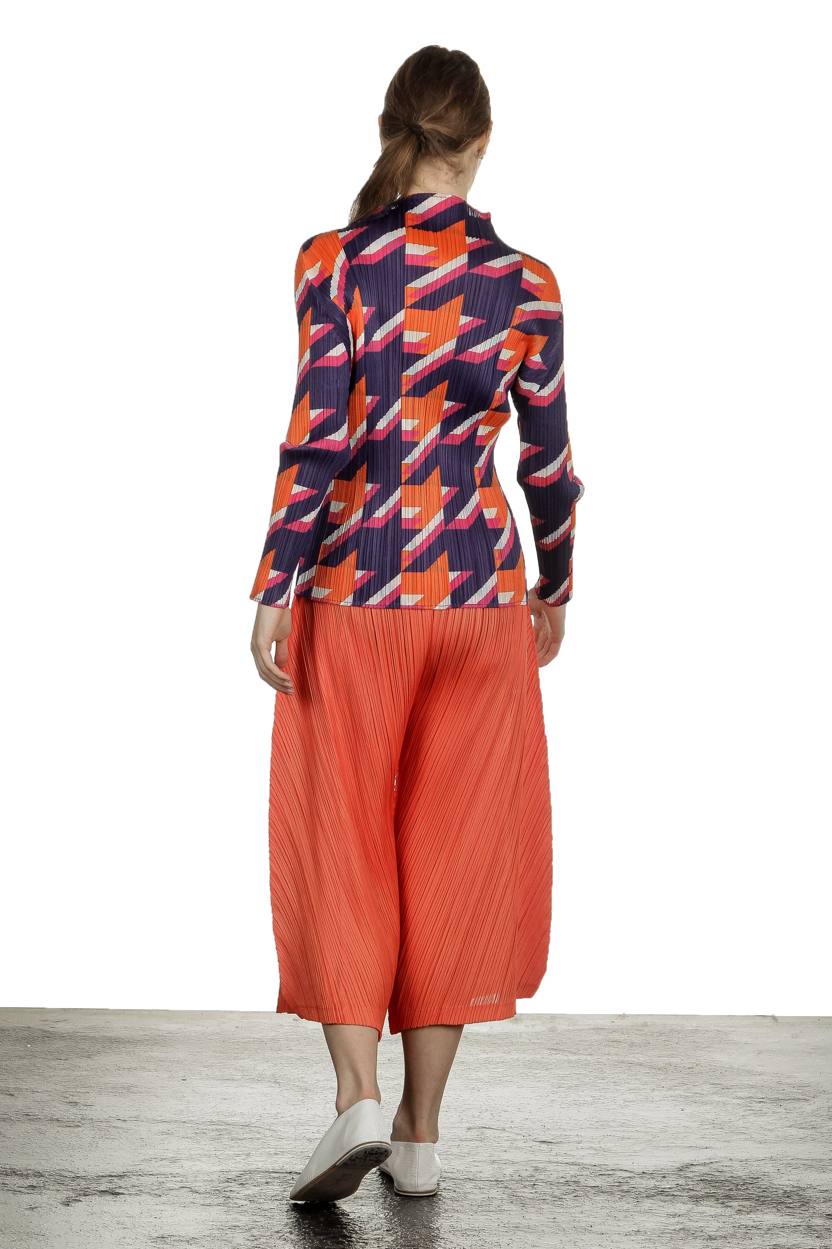 Pleats Please Issey Miyake Plissee Longsleeve Shirt mit Print