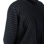 Pleats Please Issey Miyake Damen Plissiertes Langarmshirt  mit Rollkragen schwarz