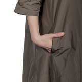Katharina Hovman Damen Taft Kleid in A-Linie mit hohem Kragen mocca