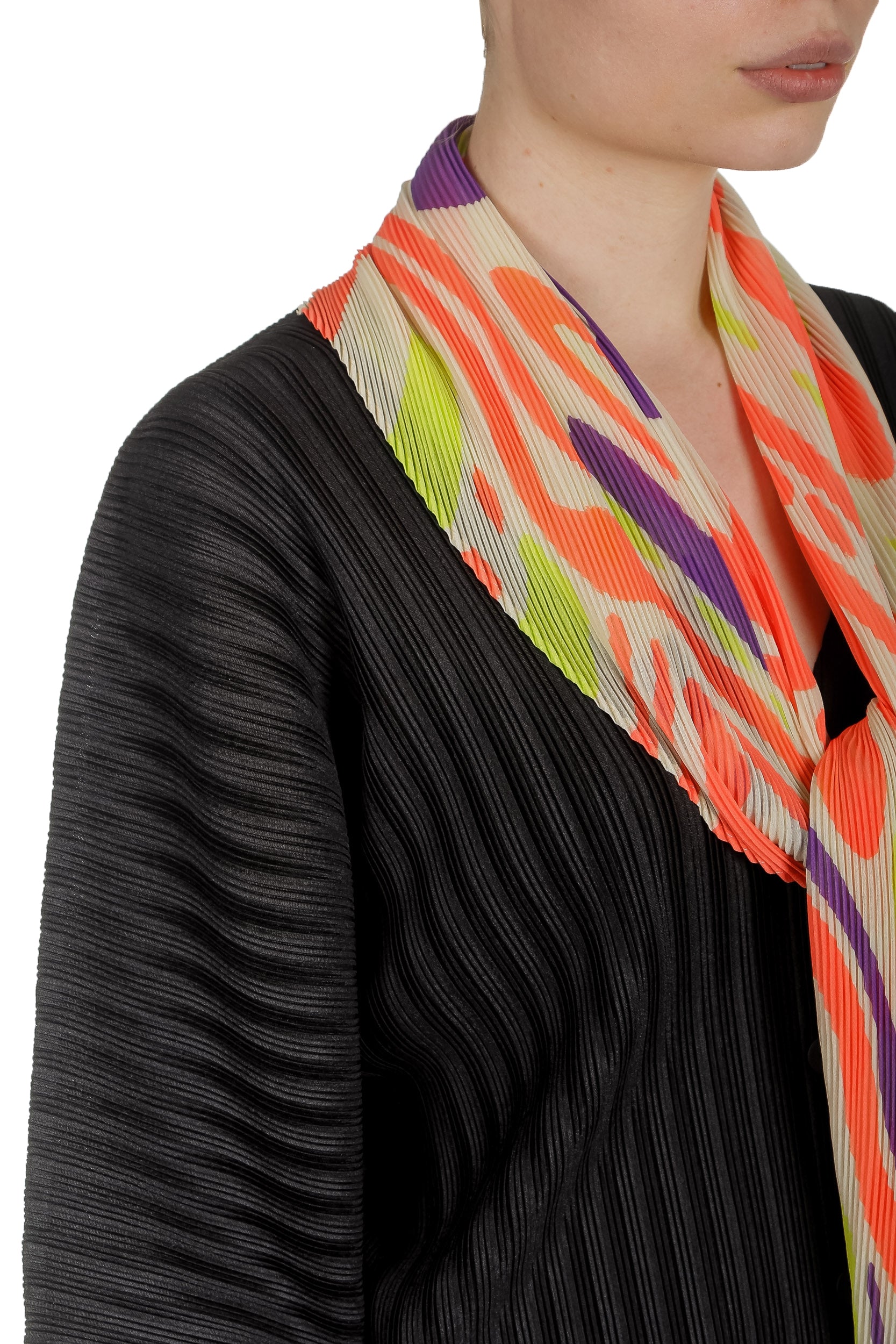 ISSEY MIYAKE PLEATS PLEASE Schal mit grafischem Print mehrfarbig