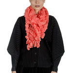 ISSEY MIYAKE PLEATS PLEASE Strukturierter Schal rosa