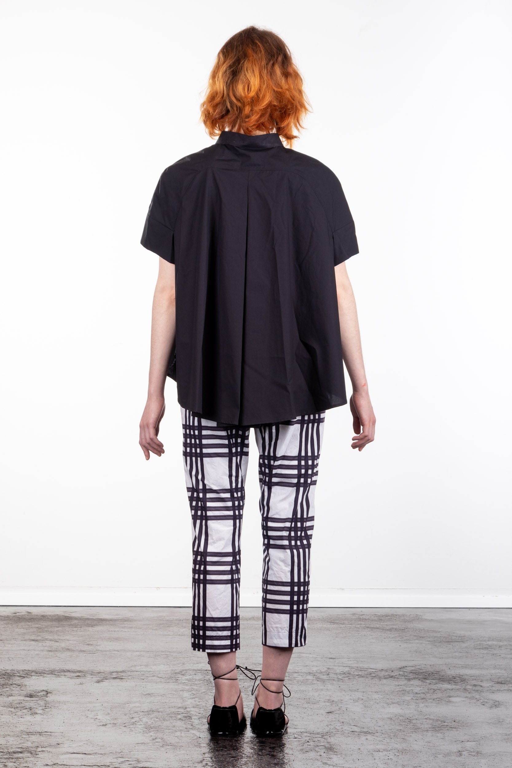 Rundholz Damen Bluse Kurzarm ausgestellt schwarz