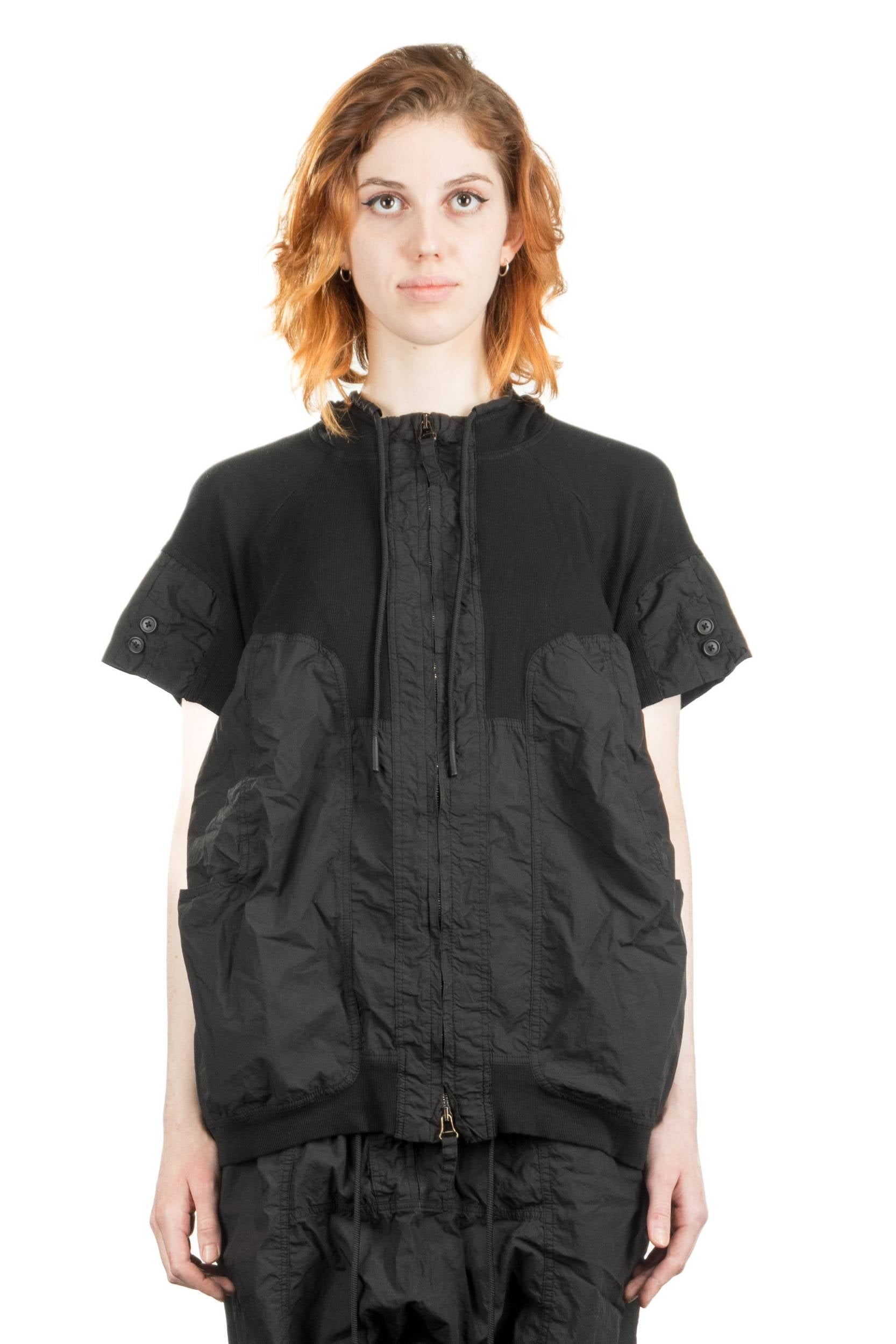 Rundholz Dip Damen Jacke mit Kapuze kurzarm oversized schwarz