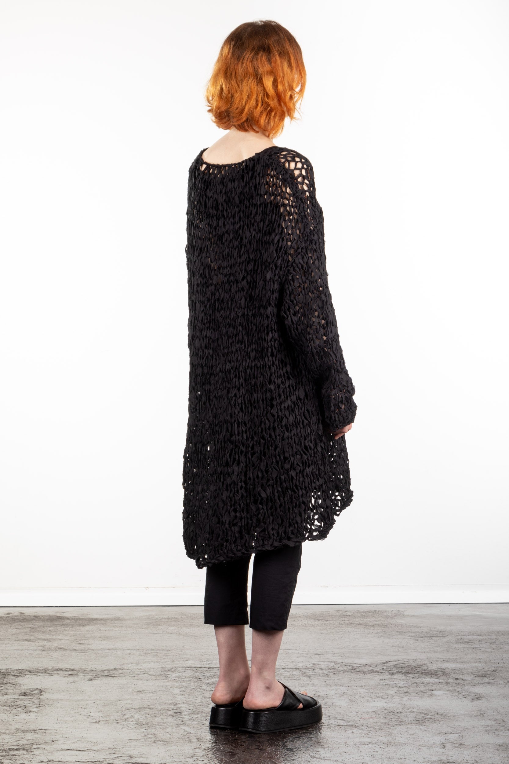 Rundholz Damen Hand-Strick Tunika schwarz